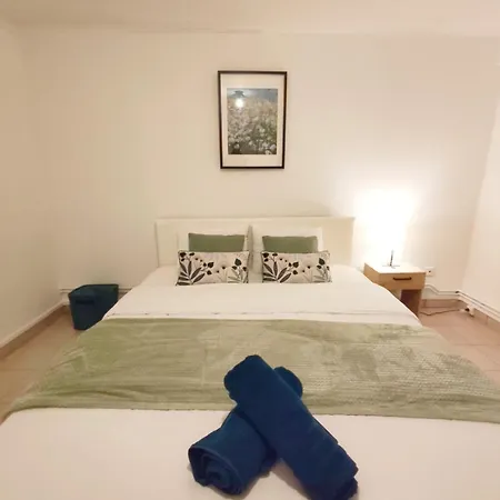 Les Frontalieres 4 Apartman